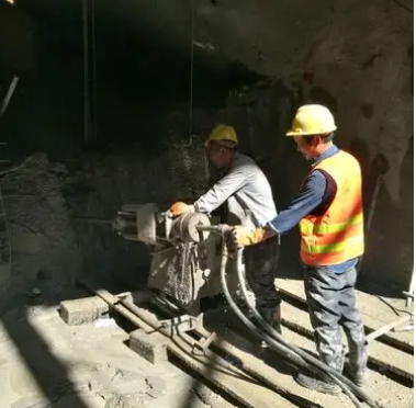 武乡水下抗分散灌浆料特点 水下不分散注浆料介绍